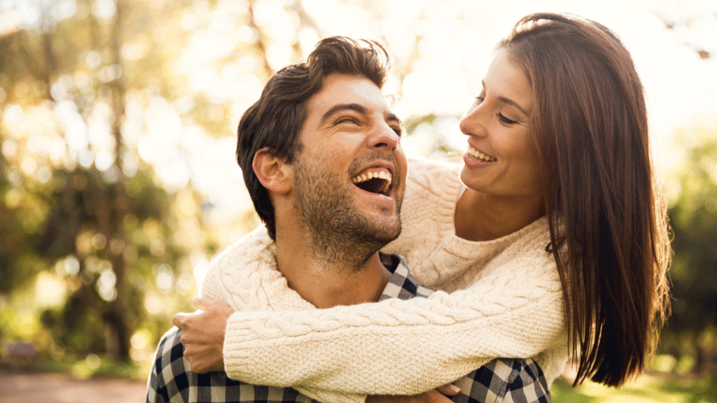 Casal Feliz Cansaço e Intestino